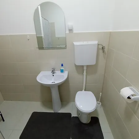 Apartment Ban *